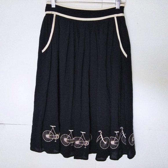 Tulip B pleated skirt with bicycles embroidered - Picture 1 of 7